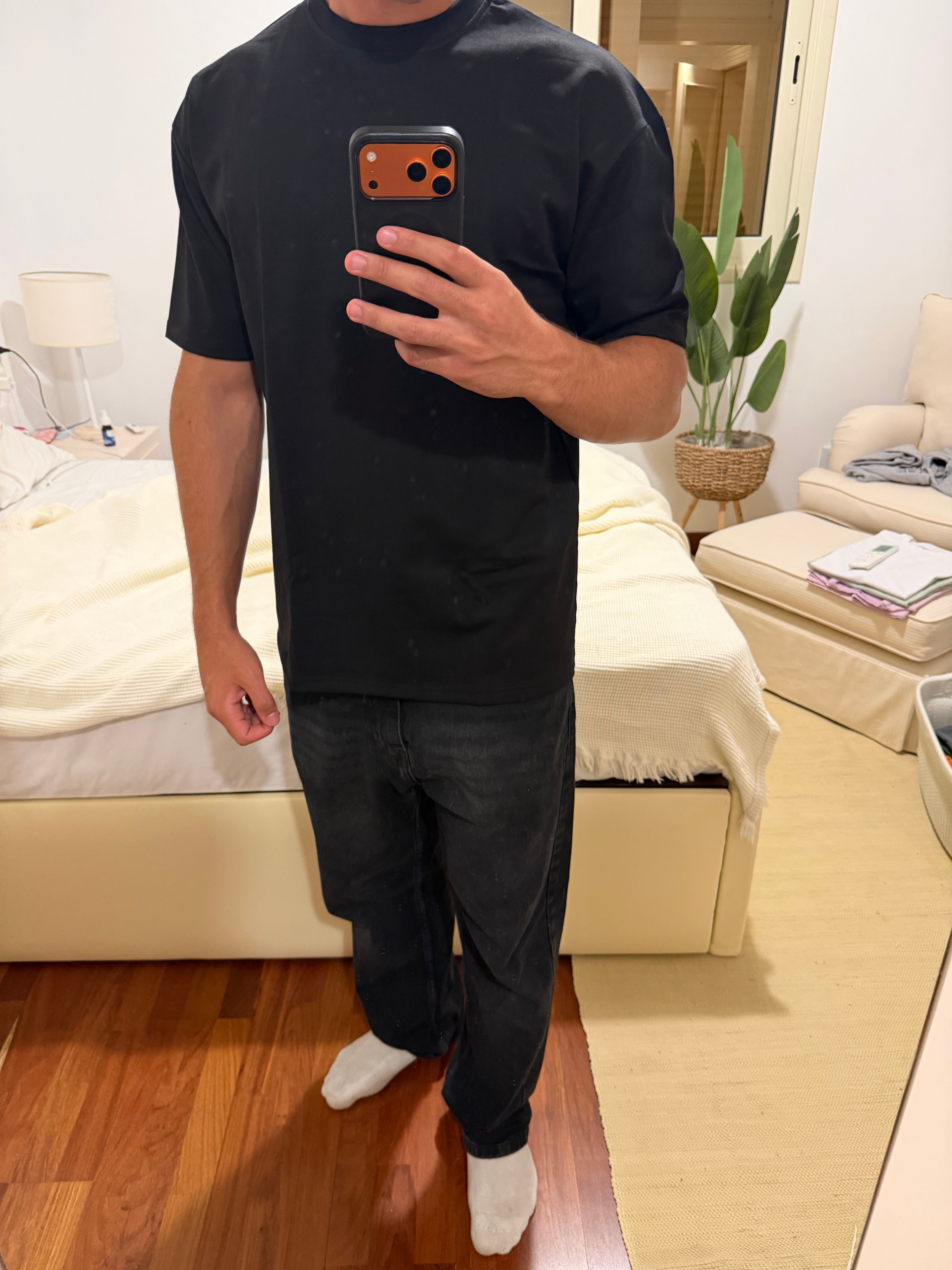 Black oversized t shirt